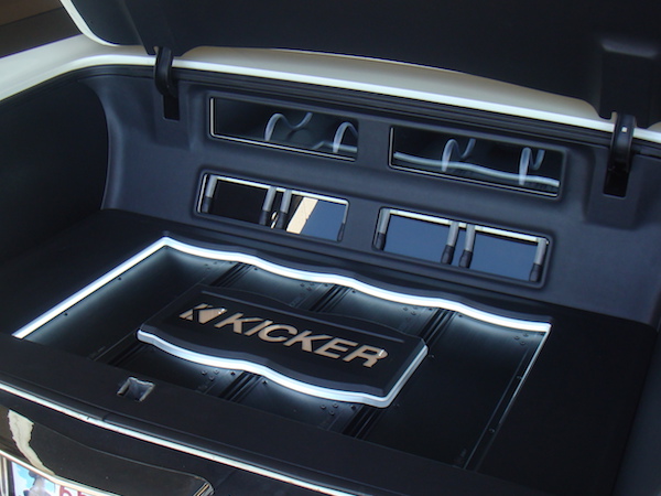 kicker speakers